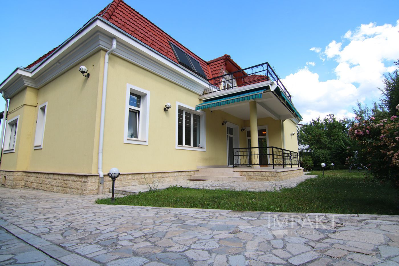 Casa individuala situata la 2 minute de Parcul Engels ! - Poză 41