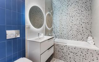 Apartament 2 camere de închiriat – AXXIS Residence – VEDERE LA MARE - Poză 7