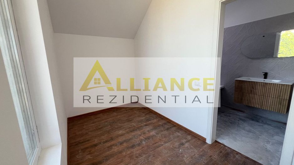 Casa Individuala - 4 camere - 400 M de STV - Poză 18