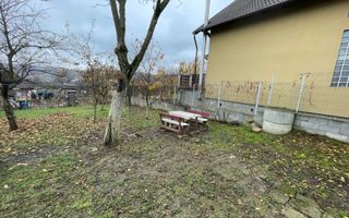 Casă cu etaj, Livezeni - Poză 5