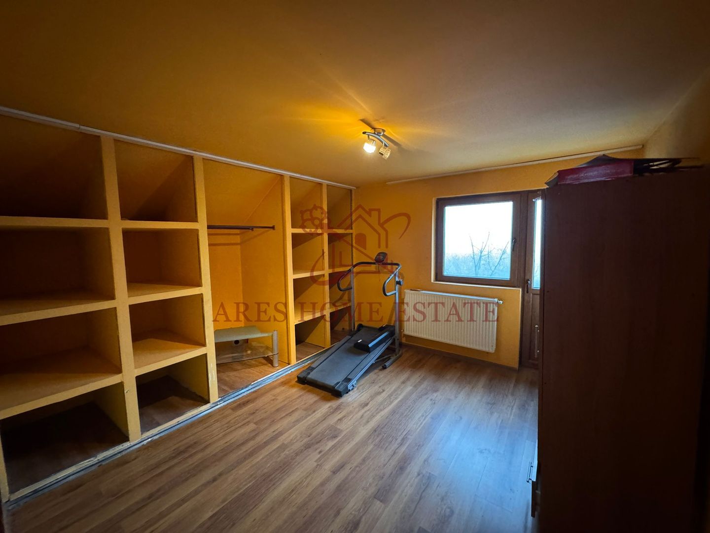 Casă 7 camere + spațiu comercial 55 mp – Orțișoara, 0% comision - Poză 12