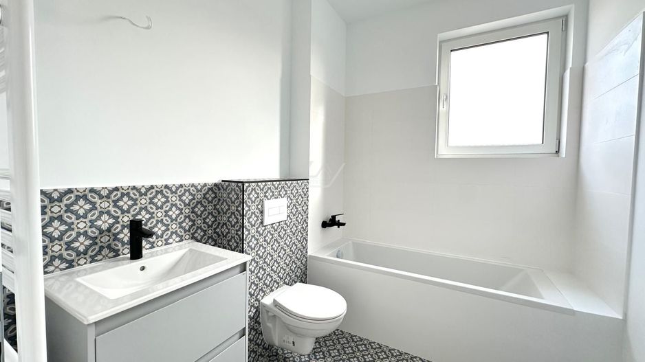 Bloc finalizat. Lift. Decomandat. Loc parcare. - Poză 6