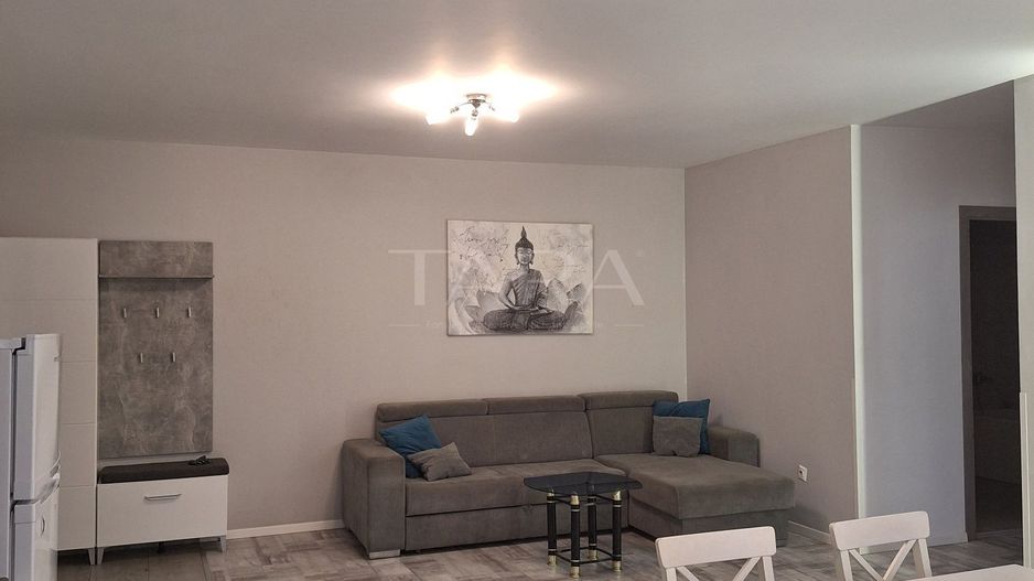 Apartament cu 2 camere, balcon și dressing, zona Terra, Florești. - Poză 1