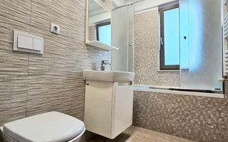 Persoană fizică, Tătărași, 2 camere, decomandat, parcare acoperită sub bloc - Poză 6