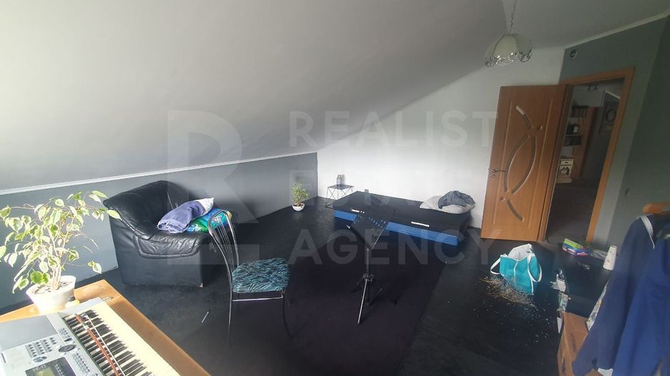 casa cu 2 nivele - Poză 16