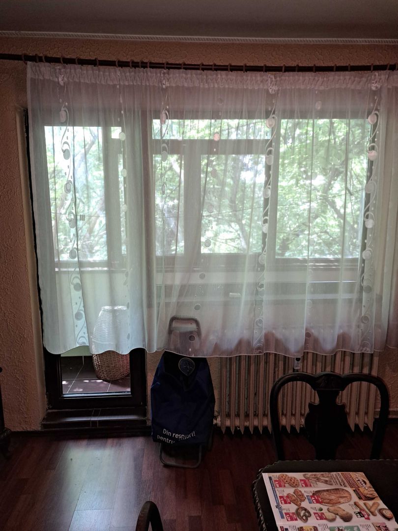 Apartament 4 camere, Bld. Brancoveanu, Aleea Covasna. - Poză 4