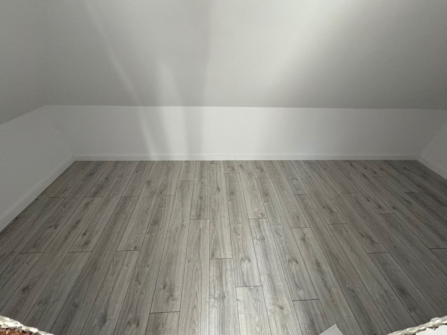 Vile parter Tunari Proiect DEOSEBIT, 150m2, curte 300m2 - Poză 9