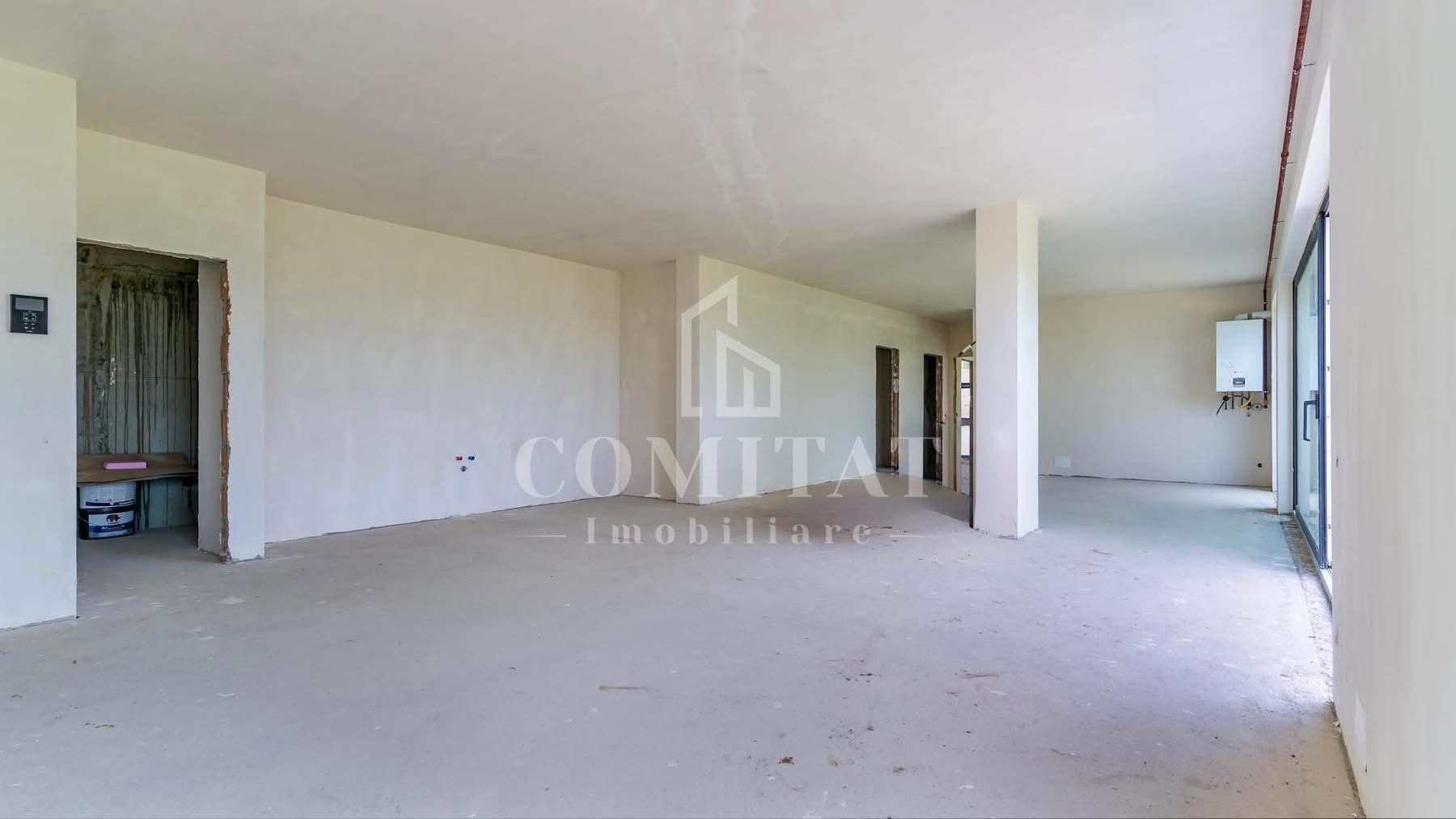 Apartament generos cu gradină și panoramă cartier Europa - Poză 3