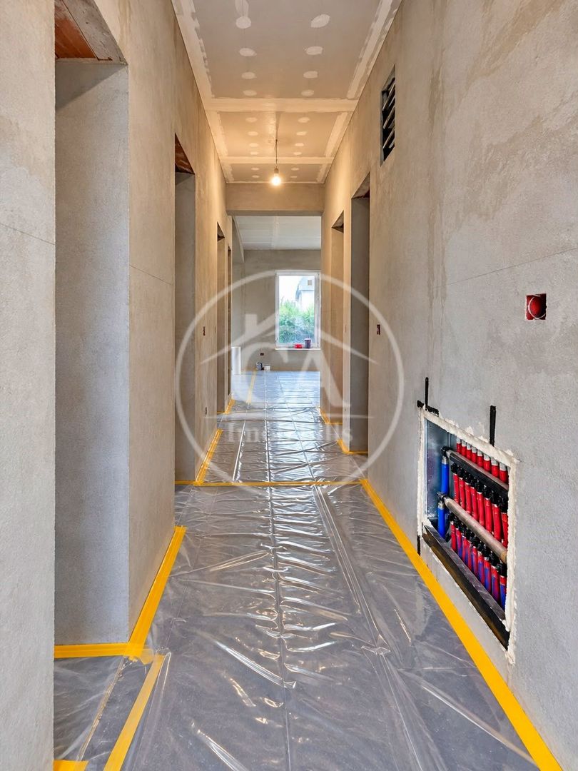 Casa de vanzare cu 4 camere in Santandrei, Bihor - Poză 8