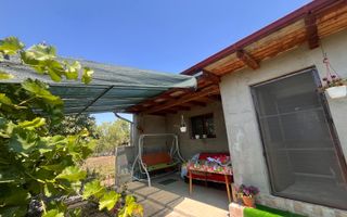 Casă individuală de vânzare în Braniștea - Teren 464 mp -76000 euro - Poză 2