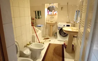 Vânzare casă de locuit cu spațiu comercial – Oportunitate excelentă! - Poză 14