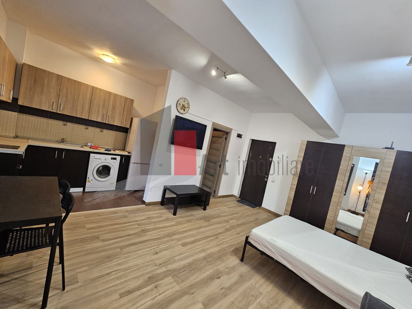 Garsonieara de vanzare-Piata Alba Iulia-Unirii-cu centrala - Poză 11