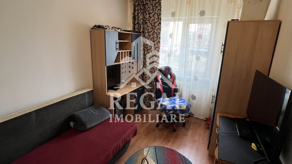 Apartament 3 camere decomandat – Micro 7 (vizavi Penny) - Poză 2