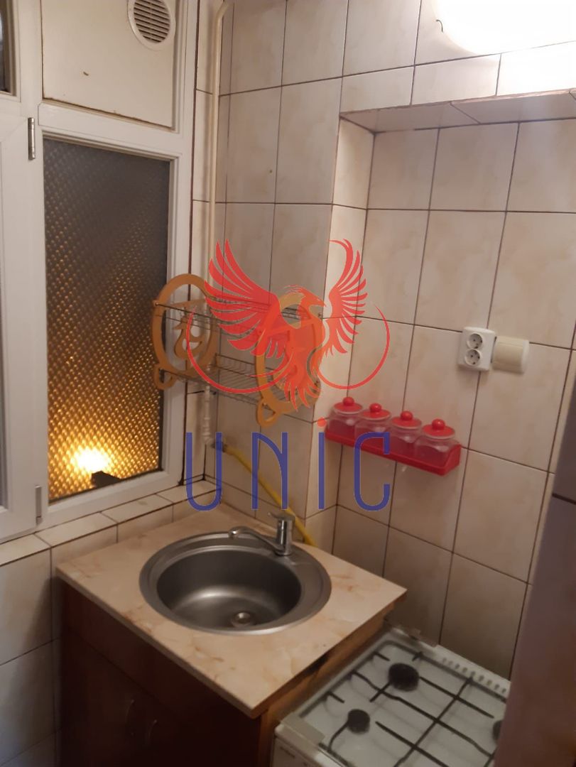 2 decomandate, etaj 3, 1 Mai - 105 000 Euro - Poză 6