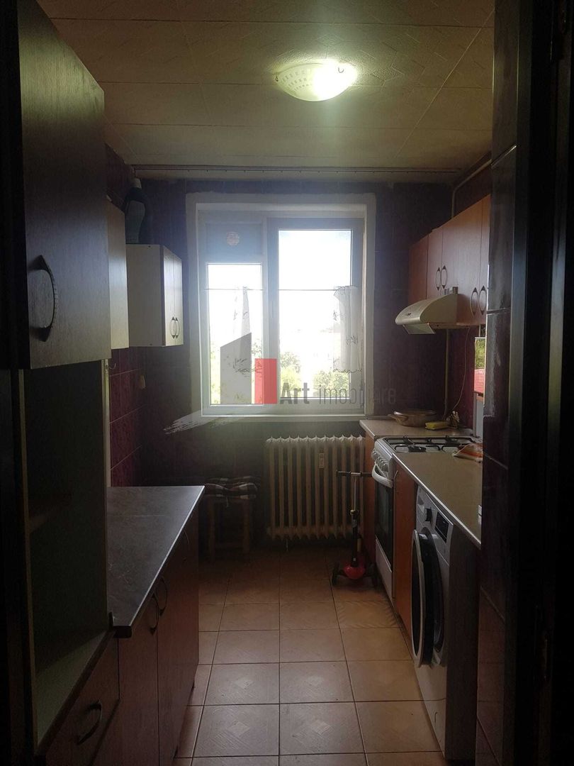 Vânzare apartament 4 camere Drumul Găzarului - Poză 2