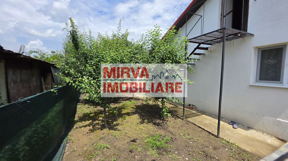 🏡 Casă renovată cu 6 camere, teren 557 mp – Berceni, Prahova - Poză 11