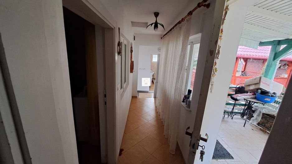 Casa vacanta sau locuinta Varfuri - Poză 3