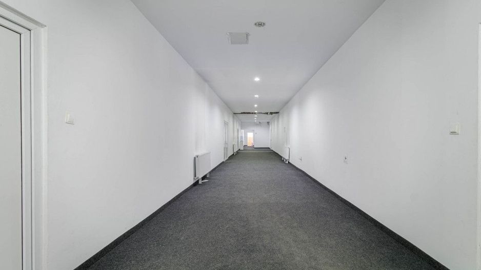 Spațiu industrial  – 3.540 mp utili, birouri 600 mp, randament în <10 ani! - Poză 17