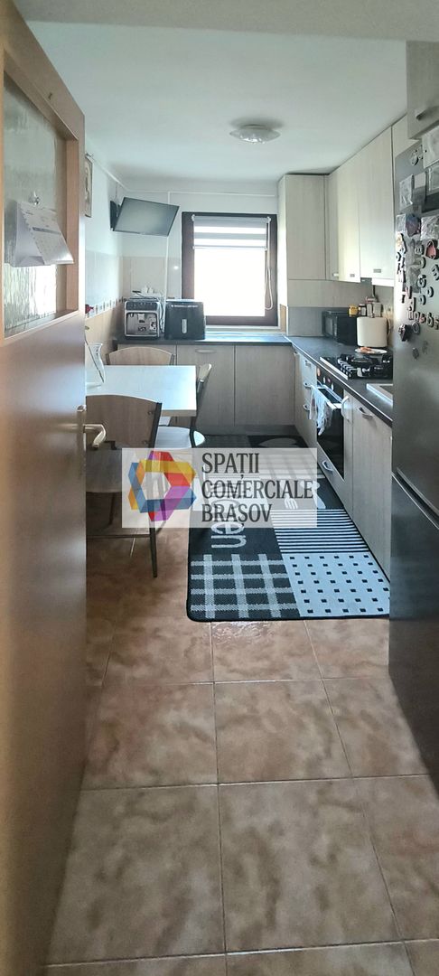 Apartament cu trei camere, zona Astra 47 mp - Poză 6