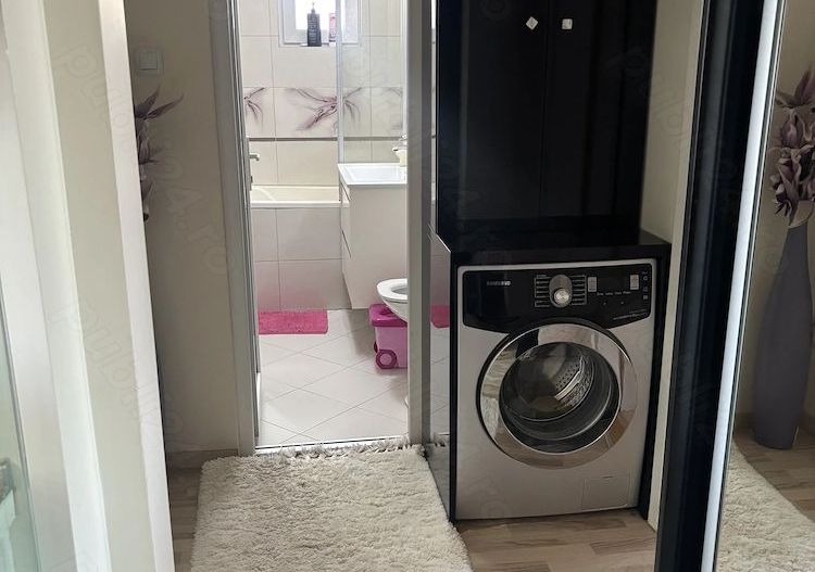 BRASADAS vinde ap 2 cam etaj 4/4 in Carpati 2. - Poză 9