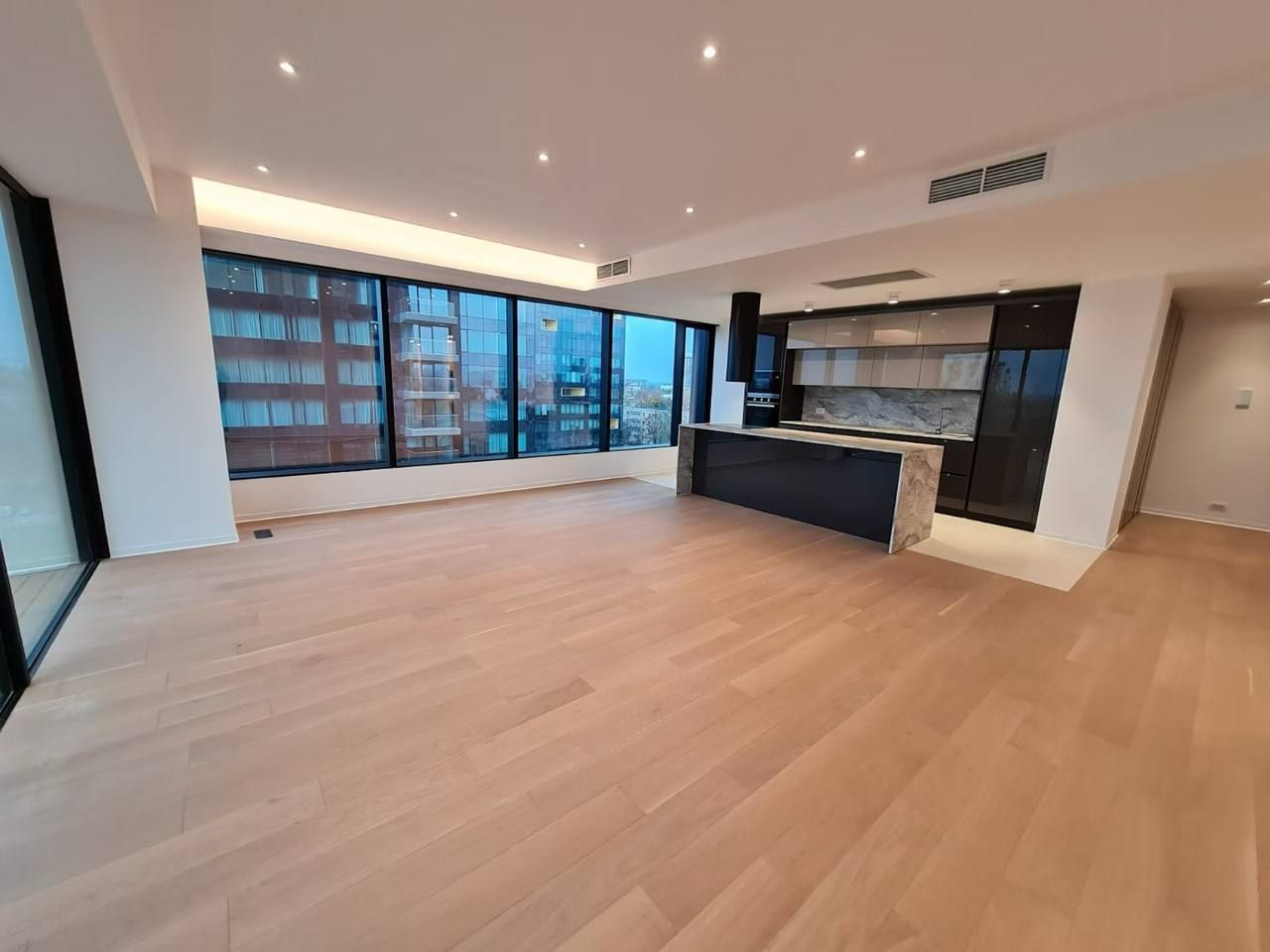 Apartament de inchiriere 3 camere One Mircea Eliade - Poză 2