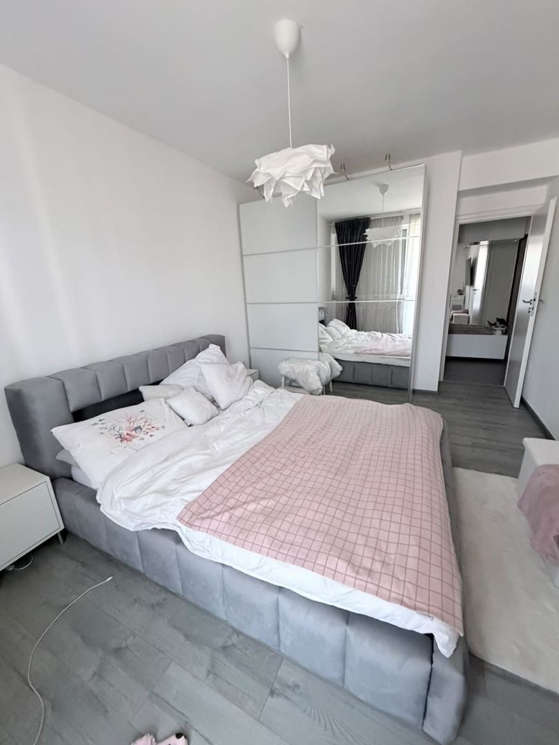 Apartament 2 camere,suprafata generoasa,mobilat si utilat,loc de parcare subtera - Poză 14