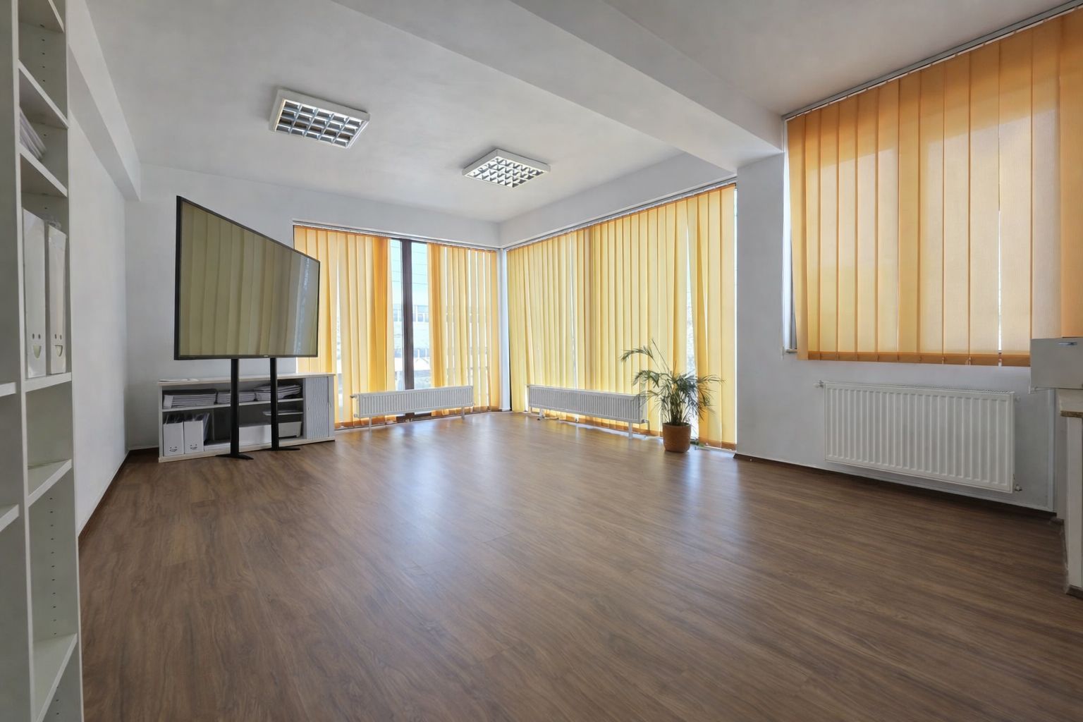 Complex operațional reprezentativ disponibil Bulevardul Timisoara - Poză 4