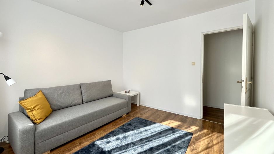 Apartament 2 camere,  vibrant si primitor, zona Complex - Stadion - Poză 2