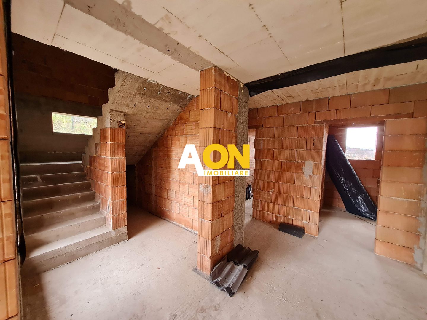 Casa 4 Camere la Rosu, 386 mp, Alba-Micesti - Poză 4