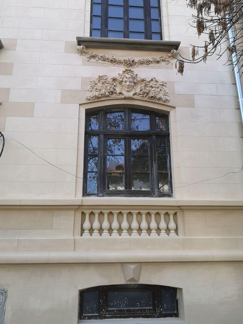 O BIJUTERIE ARHITECTURALA IN CENTRUL BUCURESTIULUI - Poză 8