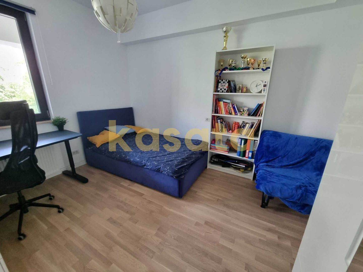 Apartament spațios cu 4 camere de închiriat în zona Aviației - Poză 7