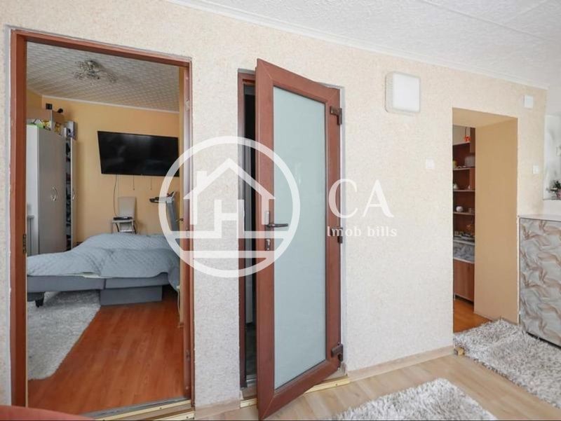 Apartament de vânzare la curte comună cu 3 camere, Ultracentral Oradea - Poză 8