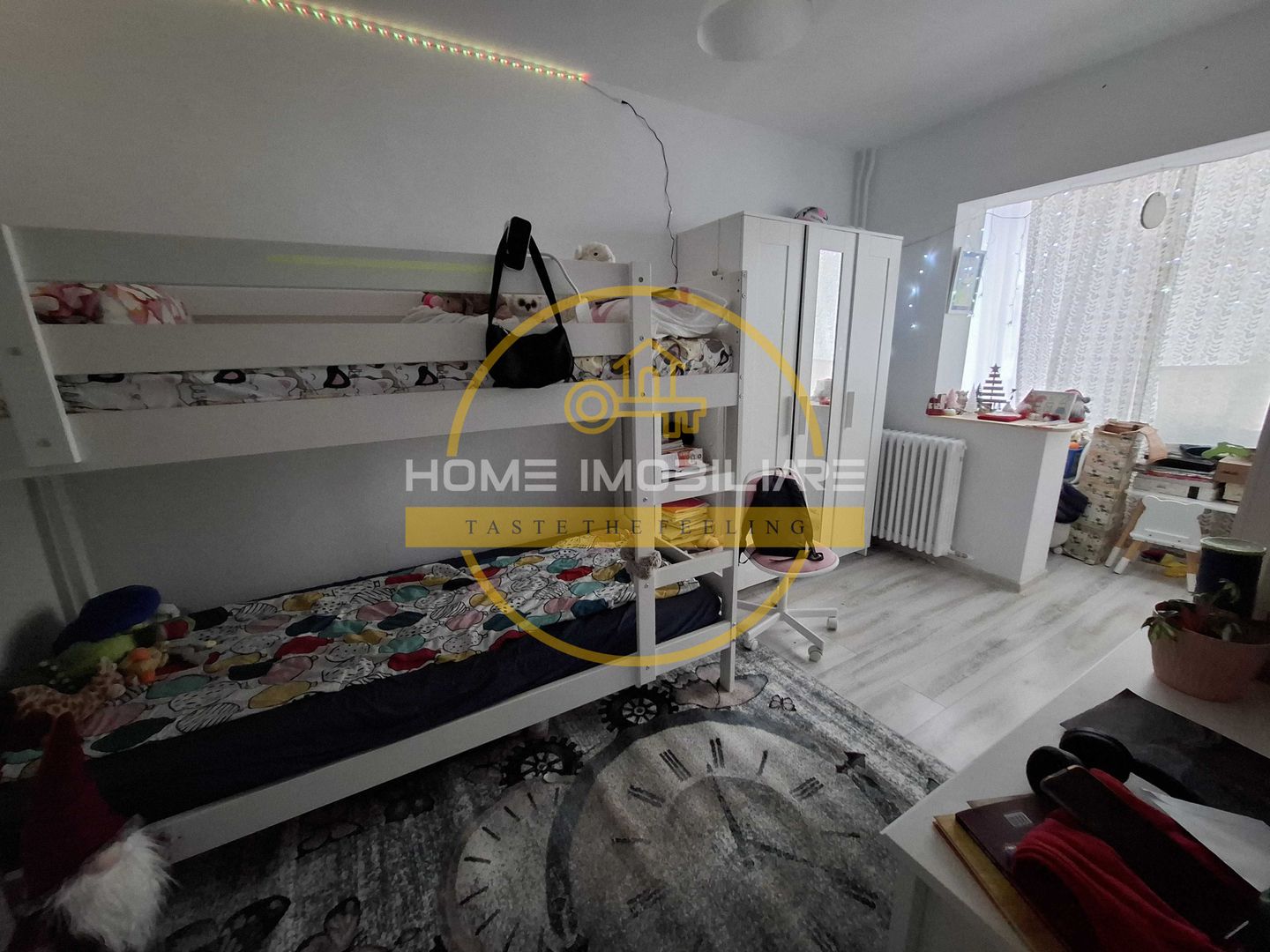 Bloc din 80/ Apartament cu 3 camere/ Decomandat/ mobilat/utilat/ 75 mp - Poză 3