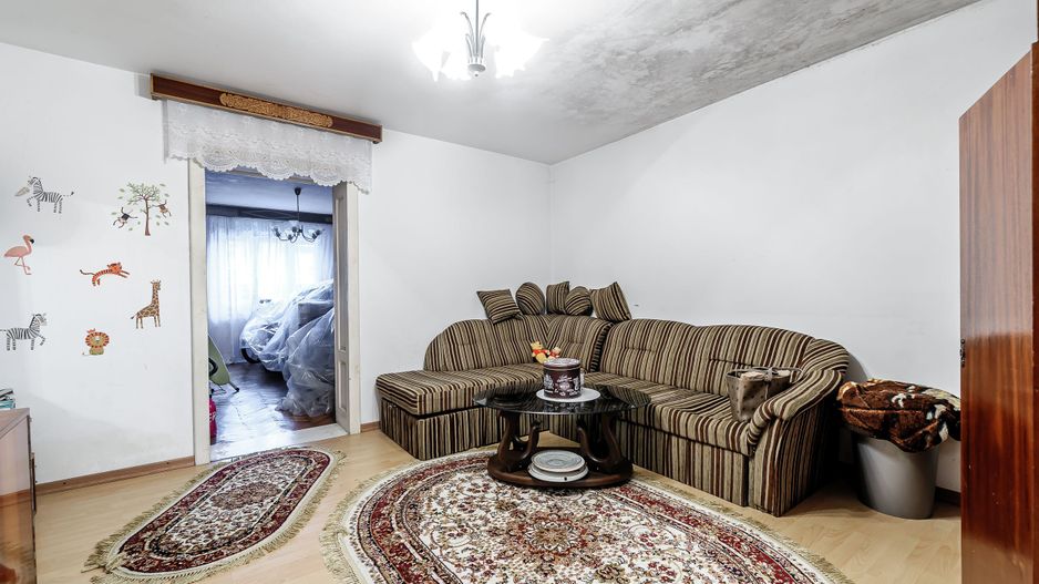 Șansă pentru familie mare apartament la casă, cu teren, Bujac. - Poză 3