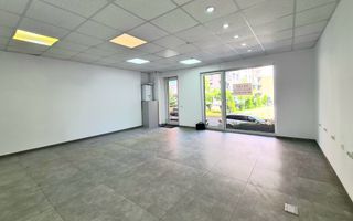 Spatiu comercial cu vad de închiriat Urban Coresi Brasov - 47 mp  # plus-imo.ro - Poză 1
