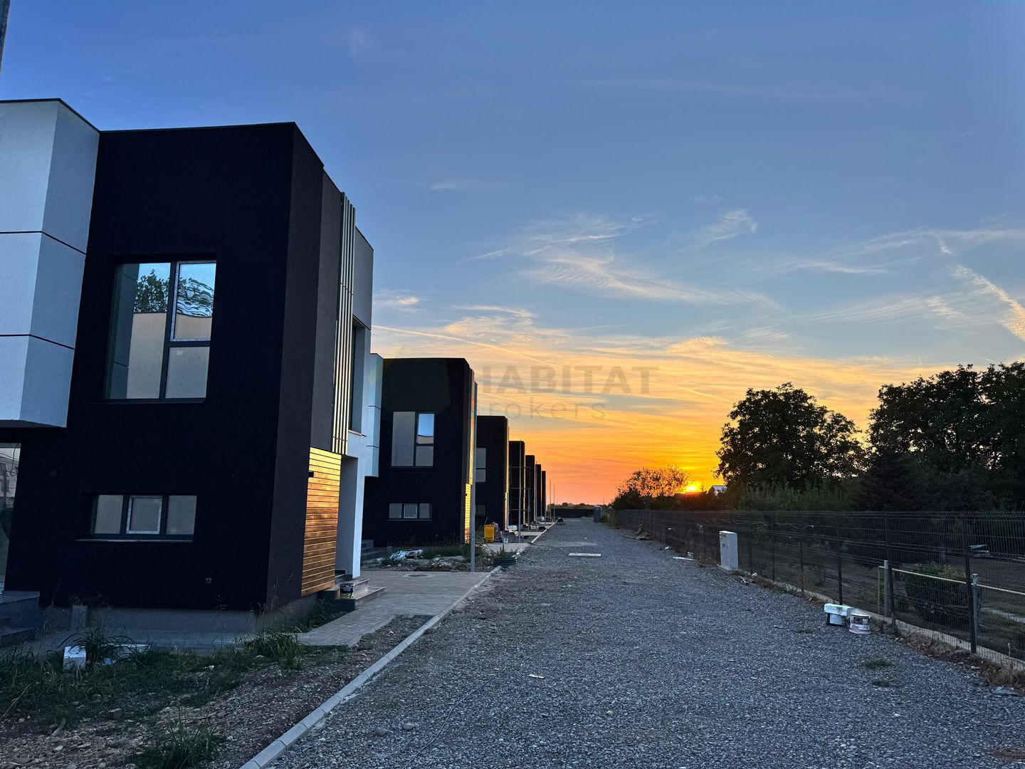 Super oferta de Halloween -  Vila Individuale de Lux în Tunari - Poză 1