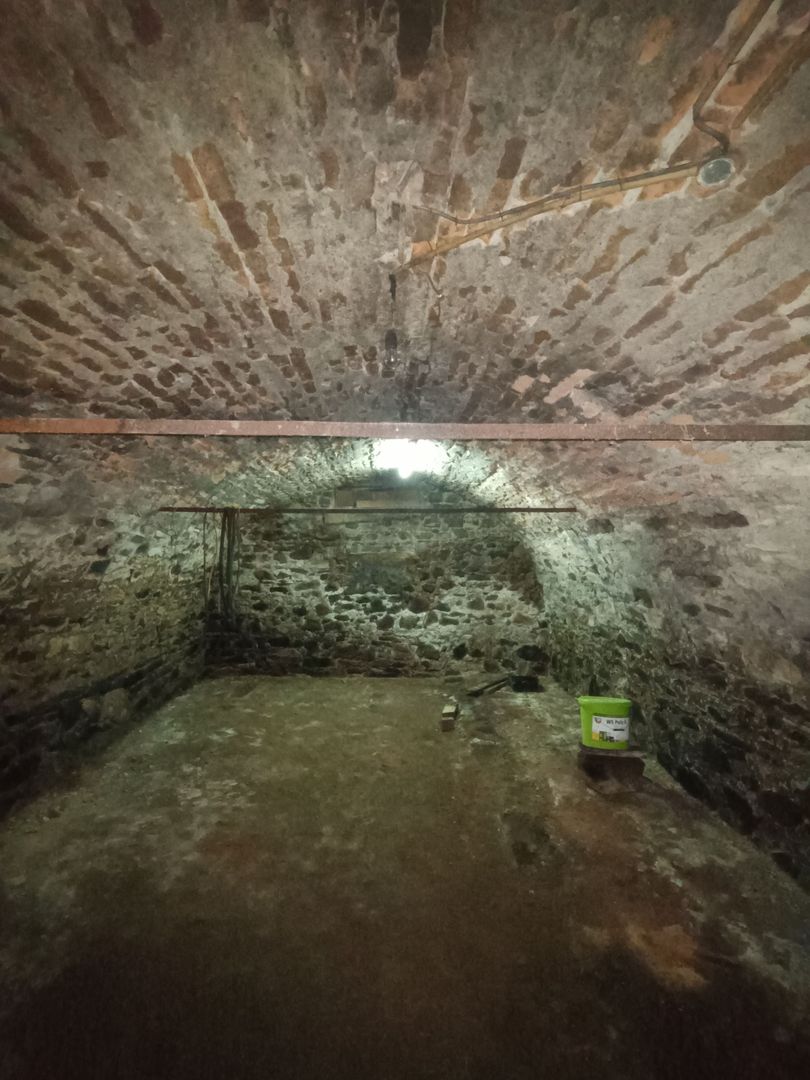 Casa cu 3 camere, 150 mpu, mobilata, utilata, garaj, curte, Ampoita - Poză 18