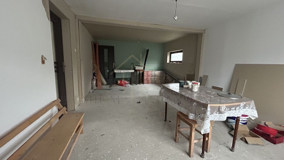 Casa de vanzare in Slanic Moldova . - Poză 6