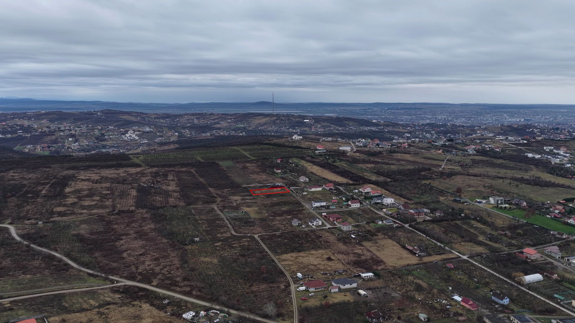 Teren Intravilan, Nicolae Beldiceanu - Poză 1