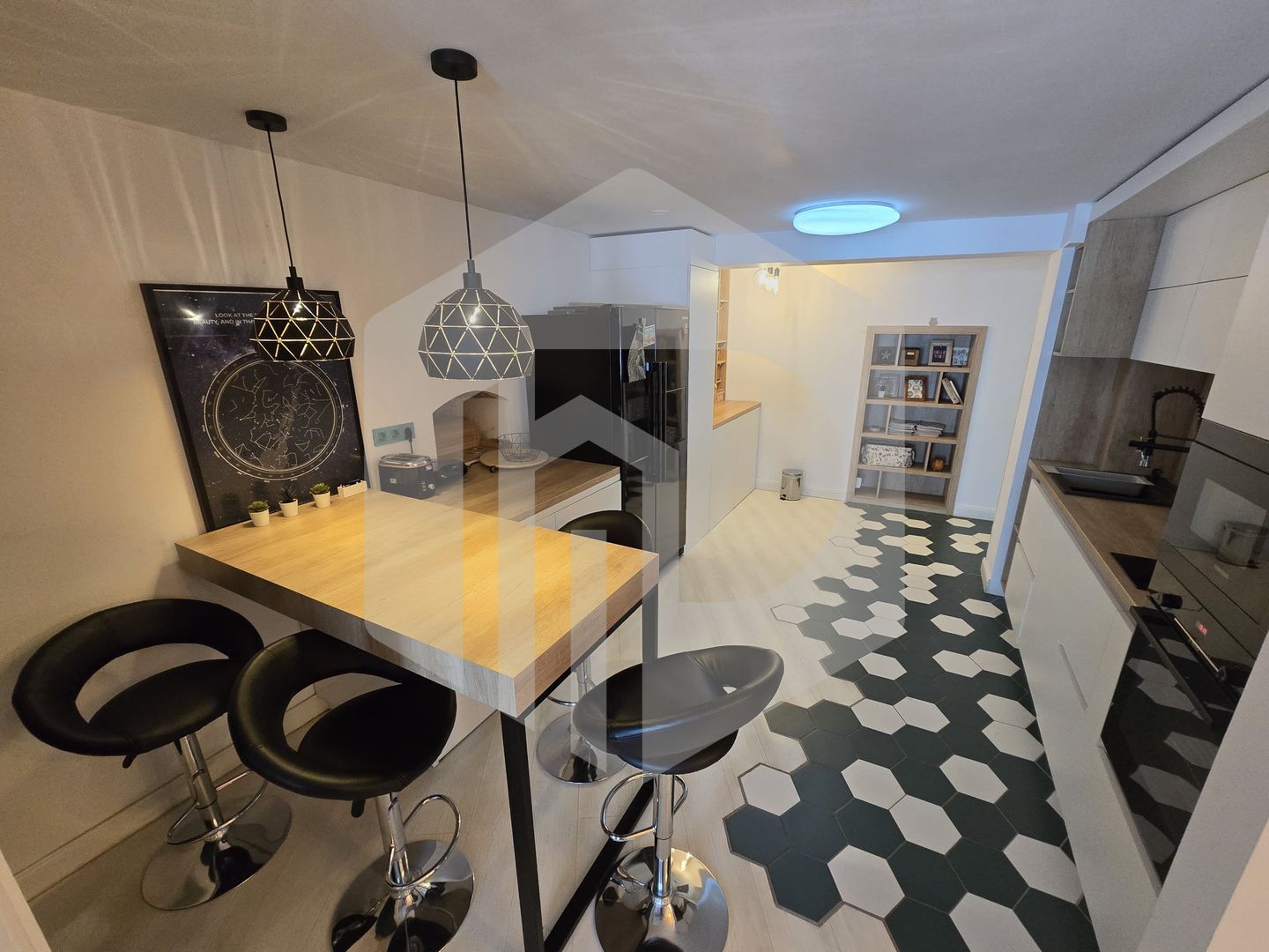 Apartament superb 3 camere zona Ultracentrala - Poză 7