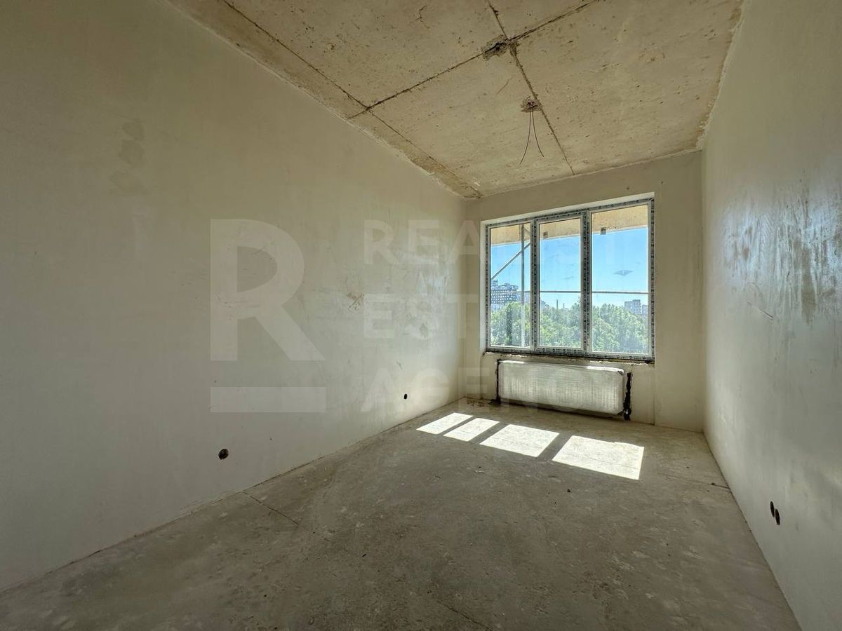 Vânzare, apartament cu 2 camere+living, bd. Renaşterii Naţionale - Poză 6