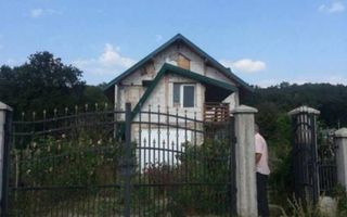 Casă la roșu cu teren 1000 mp, Dobrovăț, Iași - Poză 3