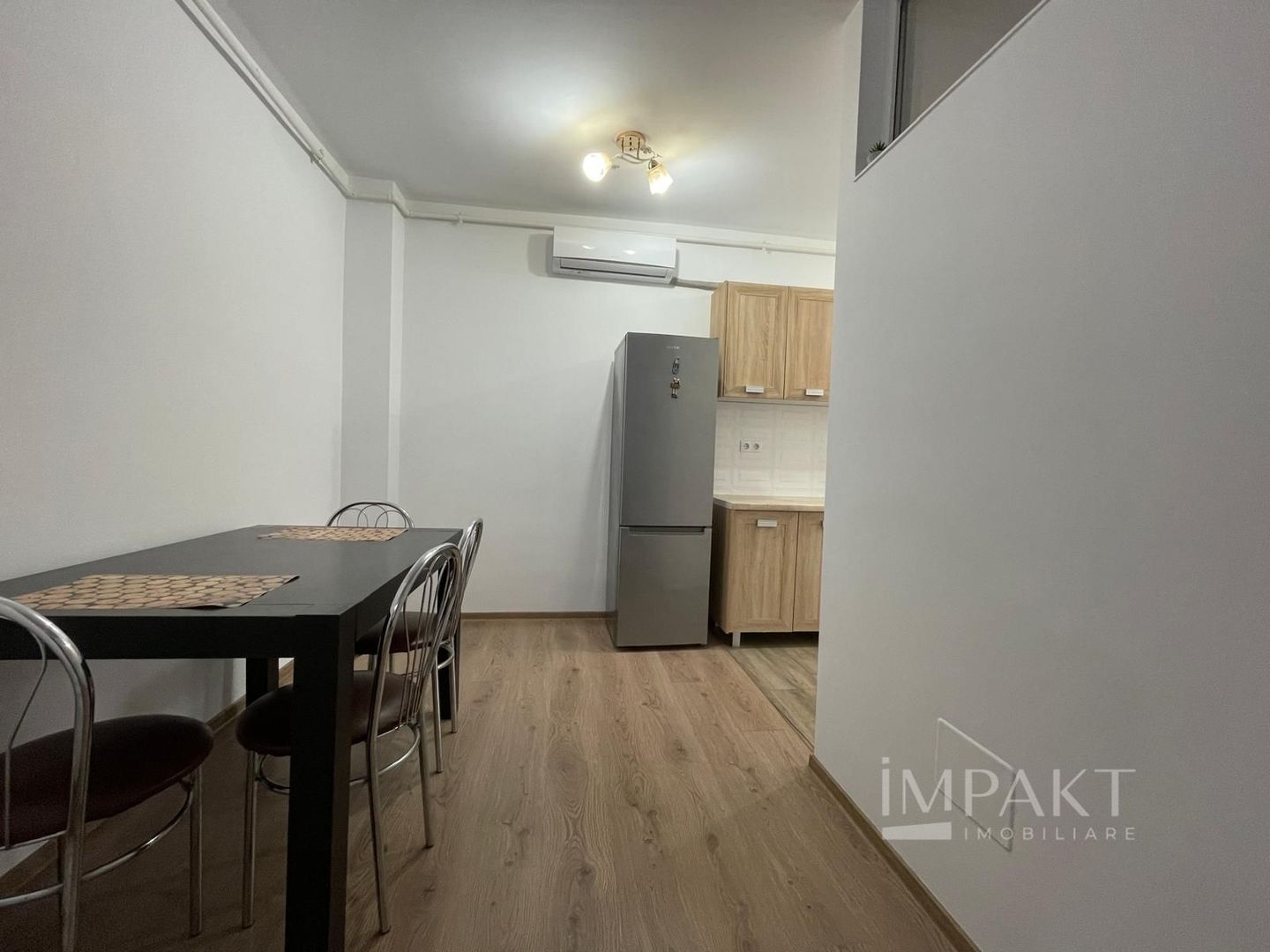 Apartament modern cu 3 camere, mobilat, parcare subterană inclusă! - Poză 7