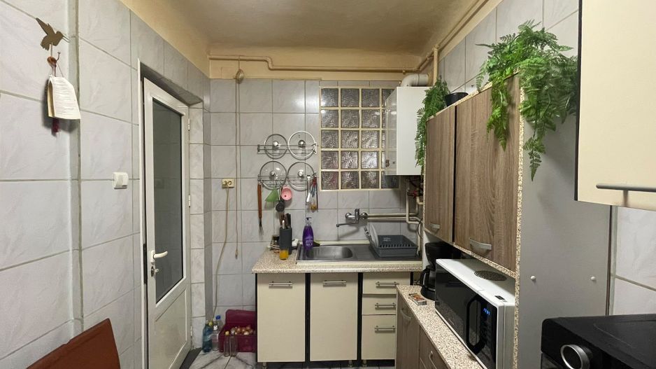 Apartament 4 camere în vilă, centrală proprie, zona Parcul Carol v26 - Poză 6