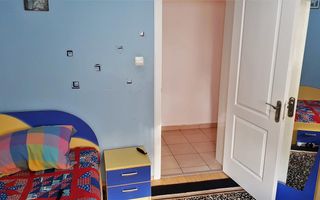 Apartament 4 camere, 78 mp utili, et.1, cu garaj si boxa - Poză 12