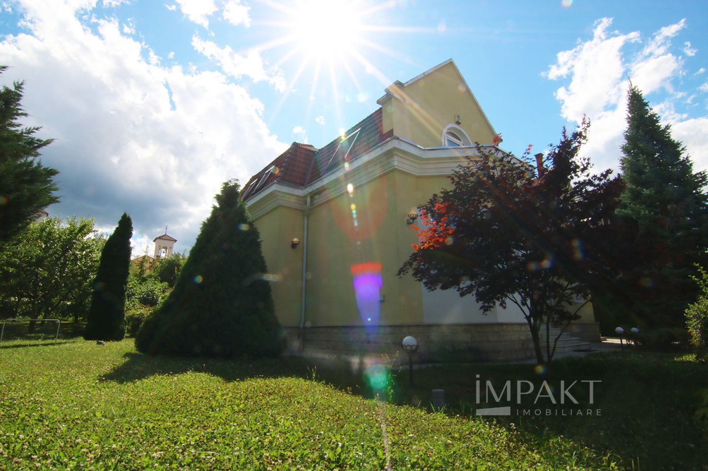 Casa individuala situata la 2 minute de Parcul Engels ! - Poză 1