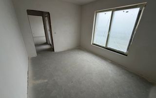 Casă Tip Duplex | 4 Camere | 2 Balcoane | Terasă | Șura Mică - Poză 7