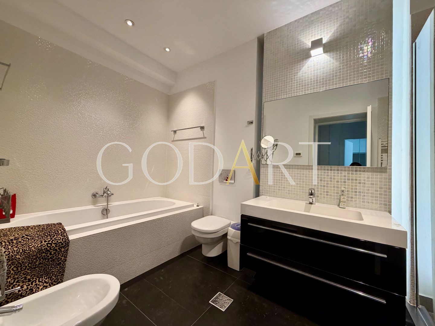 Apartament exclusivist cu 5 camere | Șoseaua Nordului | Curte privată - Poză 15