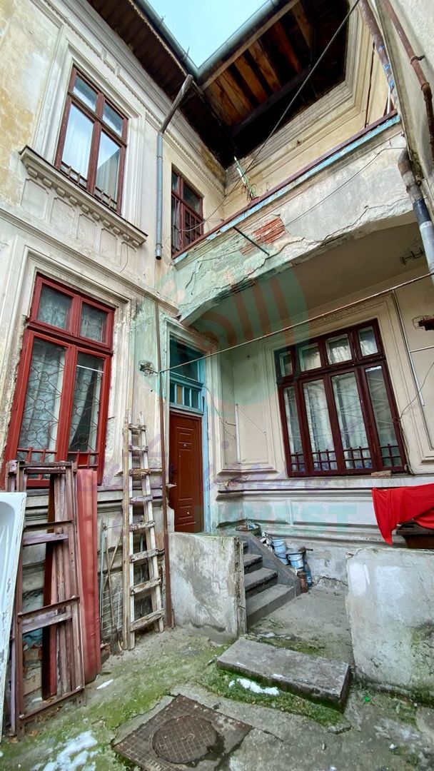 Casă interbelică cu potențial, lângă Cantemir – Mărășești - Poză 2