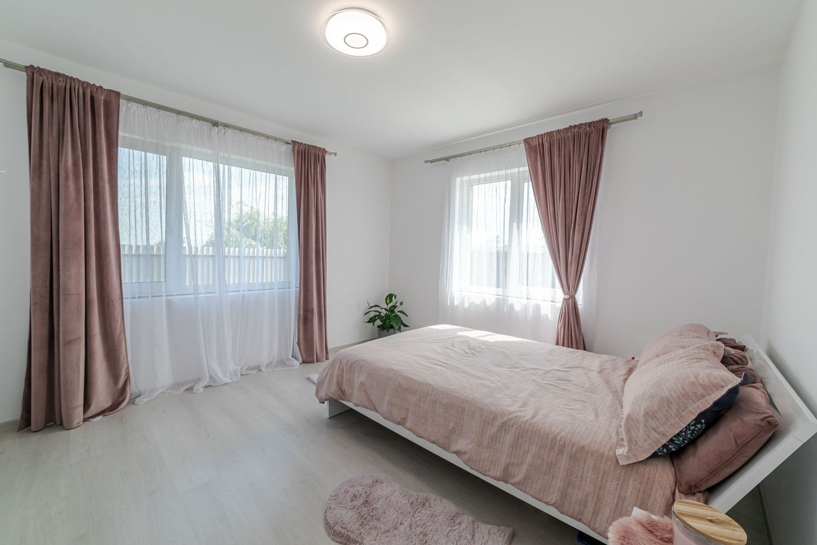 Nou! Casă frumoasă în Sâmbăteni - Poză 10